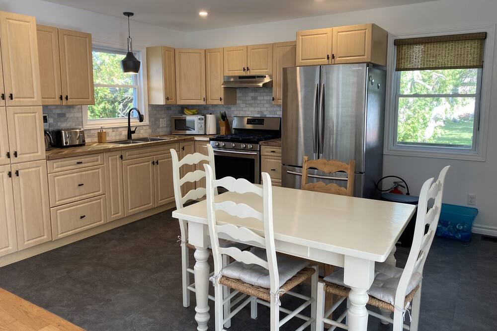 Photo of Kitchen in Scugog