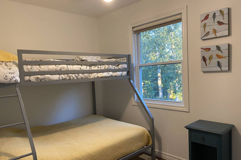 Photo of Bedroom in Scugog