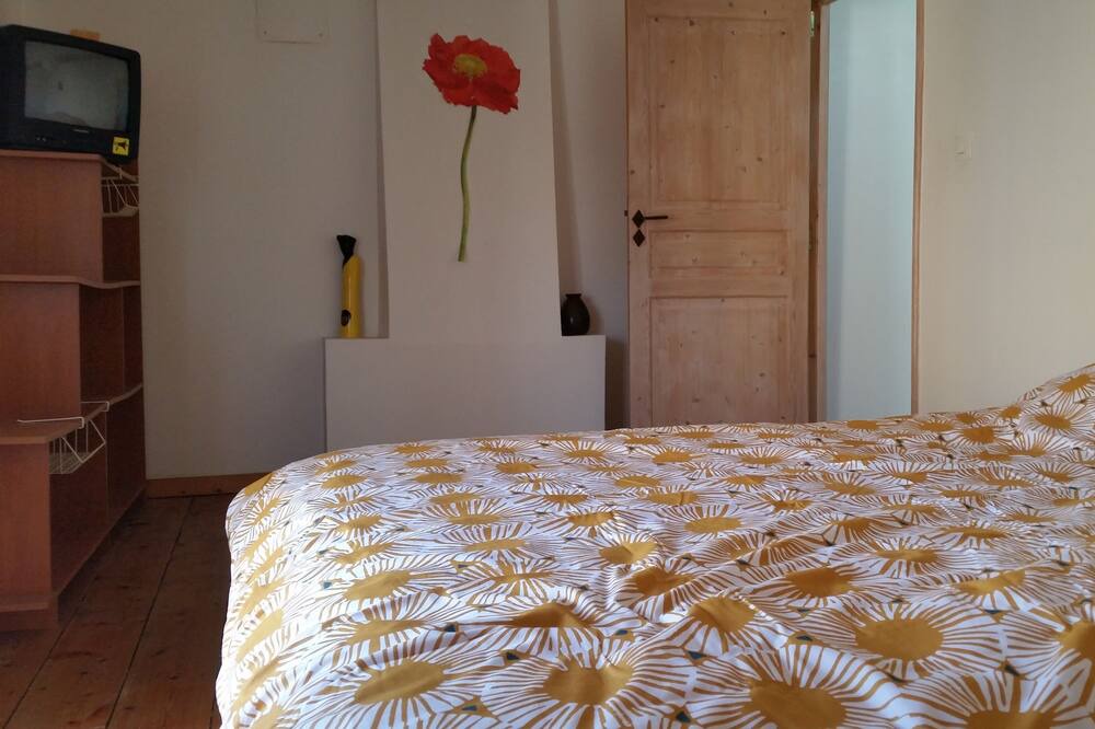 Photo of Bedroom in Blaye