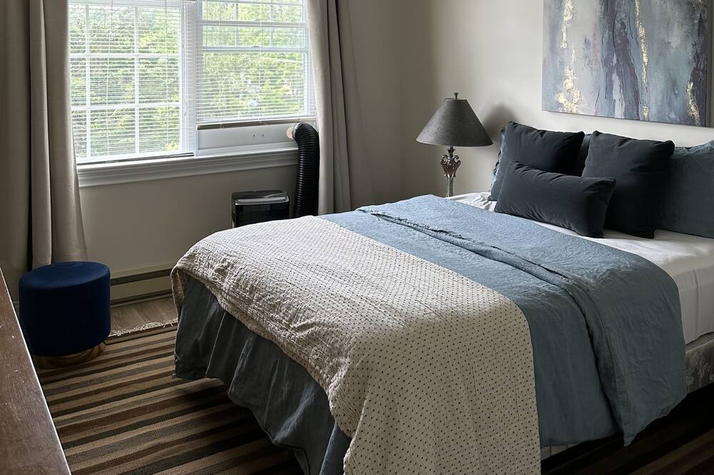 Photo of Bedroom in Lac-Brome