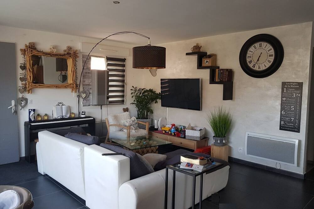 Photo of Livingroom in Liouc