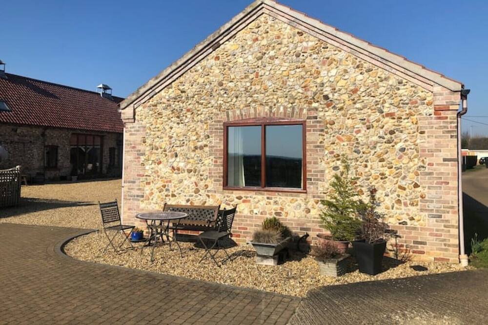 Photo of Outdoor in Boughton