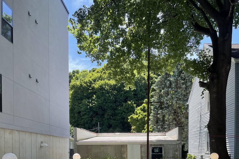 Photo of Others in Troy