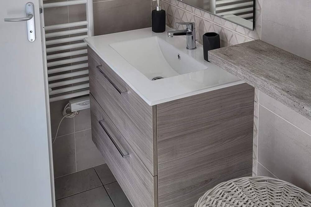 Photo of Bathroom in Orgnac-l'Aven