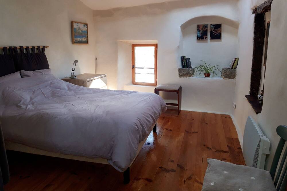 Photo of Bedroom in Villar-en-Val