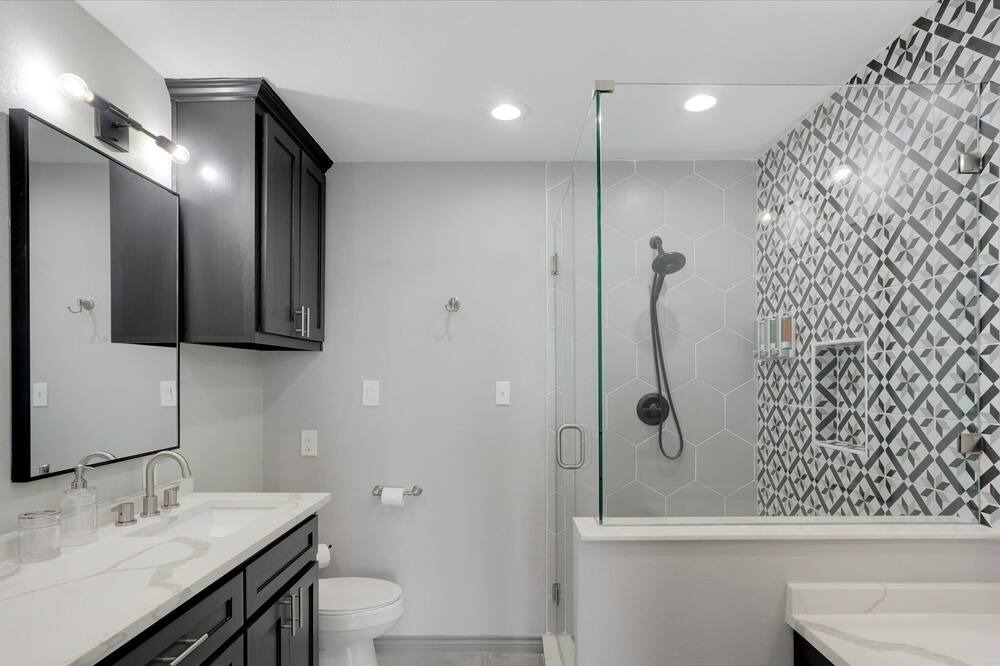 Photo of Bathroom in Rockwall