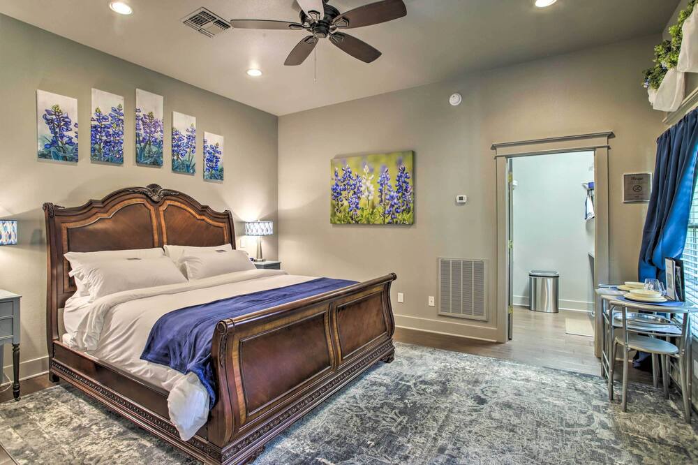 Photo of Bedroom in Chappell Hill