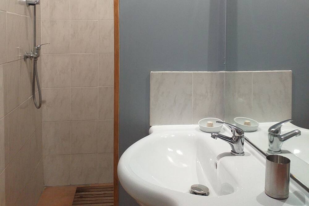 Photo of Bathroom in Cazaux-Villecomtal