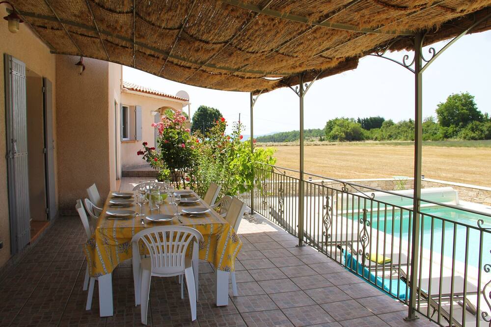 Photo of Patio Balcony in Simiane-la-Rotonde
