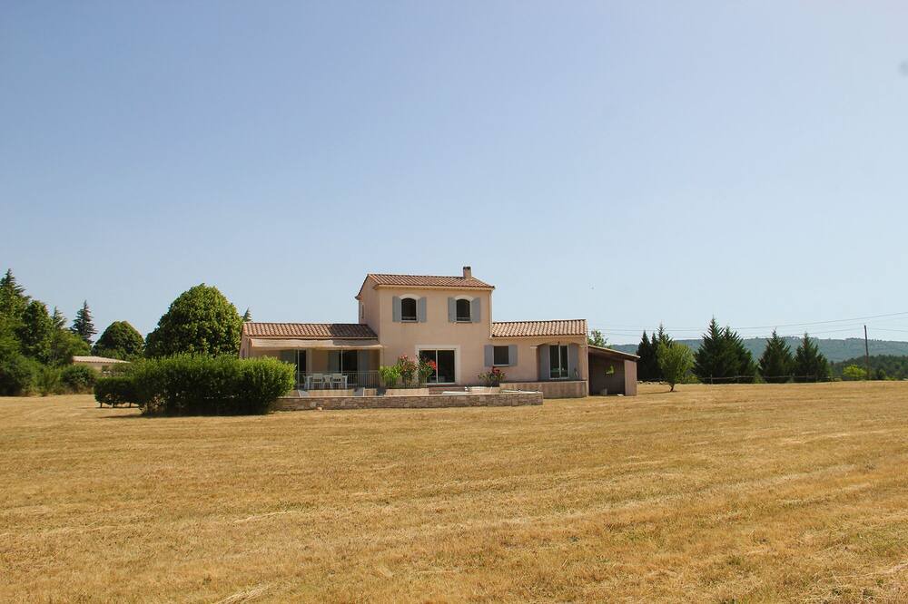 Photo of Outdoor in Simiane-la-Rotonde
