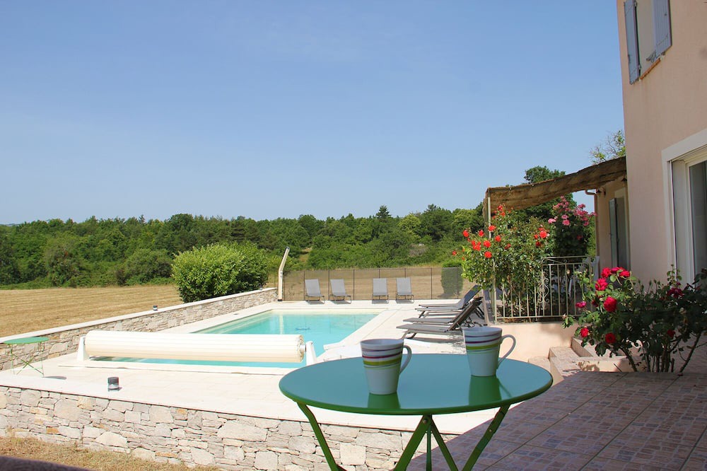 Photo of Outdoor in Simiane-la-Rotonde