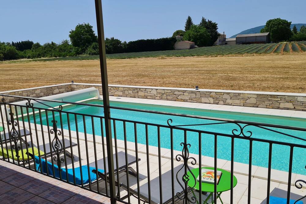 Photo of Patio Balcony in Simiane-la-Rotonde