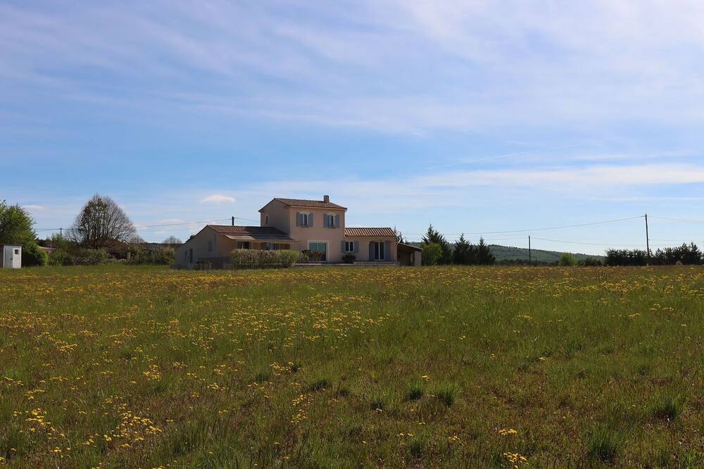 Photo of Outdoor in Simiane-la-Rotonde