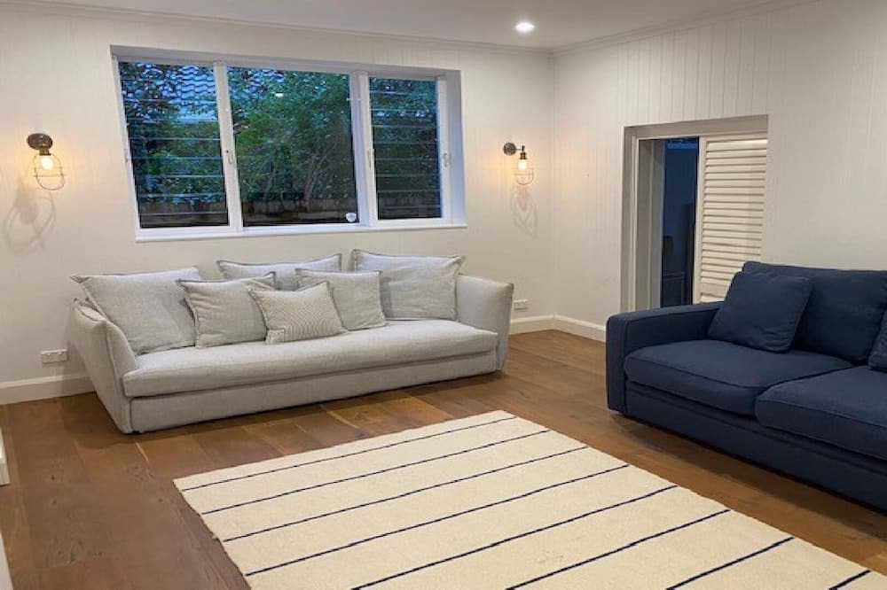 Photo of Livingroom in Patonga