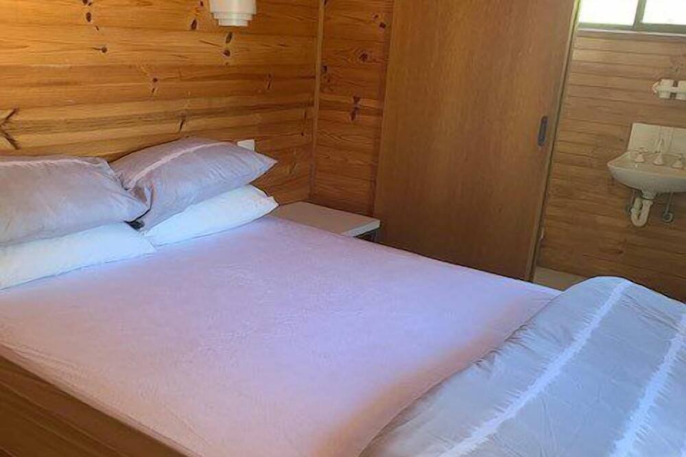 Photo of Others in Goughs Bay