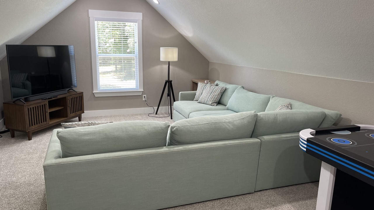 Photo of Livingroom in Carolyn Estates