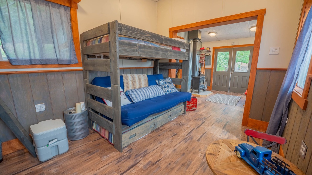 Photo of Livingroom in Gunnison