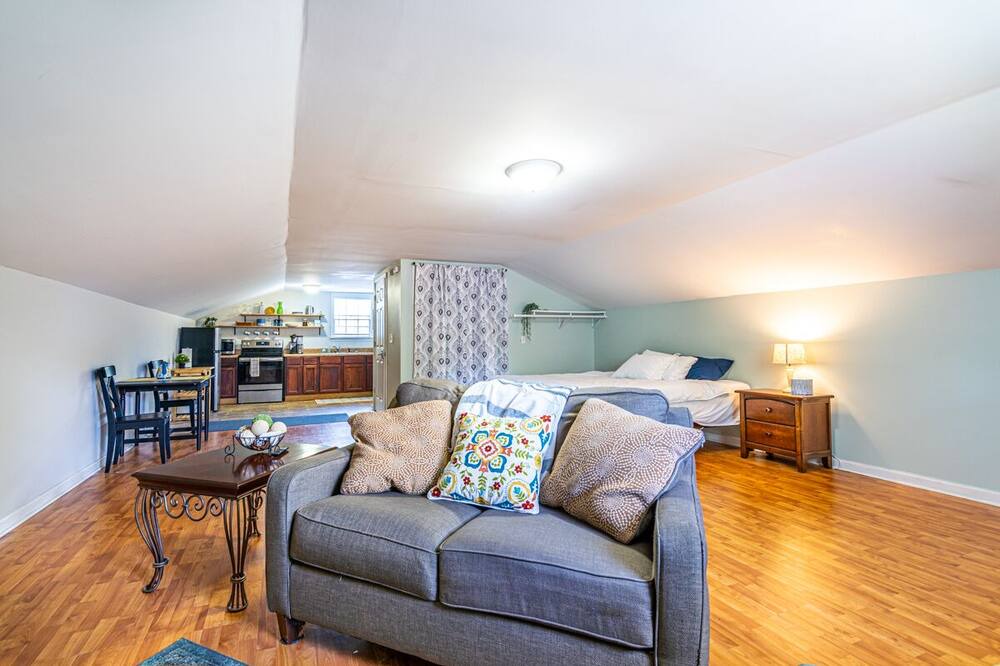 Photo of Bedroom in Decatur