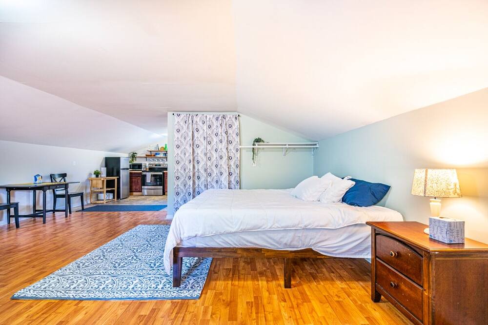 Photo of Bedroom in Decatur