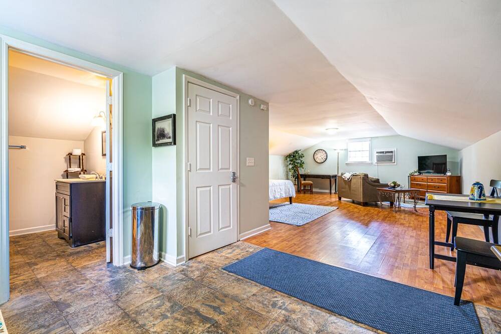 Photo of Bedroom in Decatur