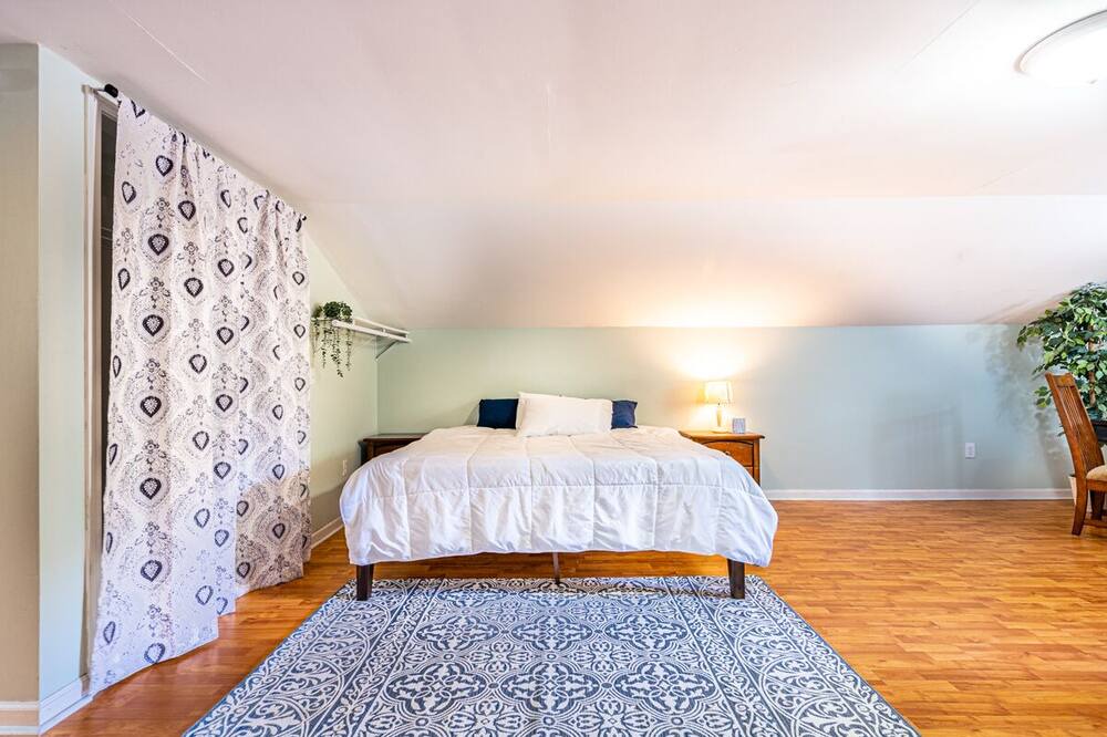 Photo of Bedroom in Decatur