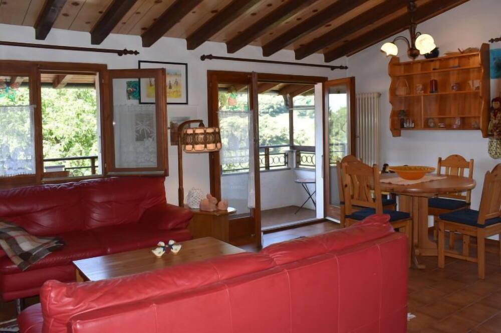 Photo of Livingroom in Mugena