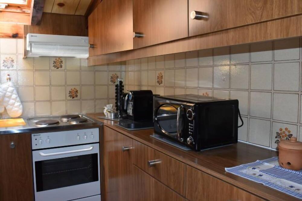 Photo of Kitchen in Mugena