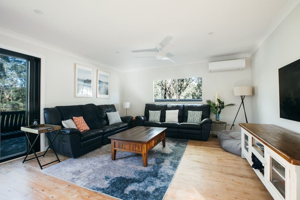 Photo of Livingroom in Chittaway Point