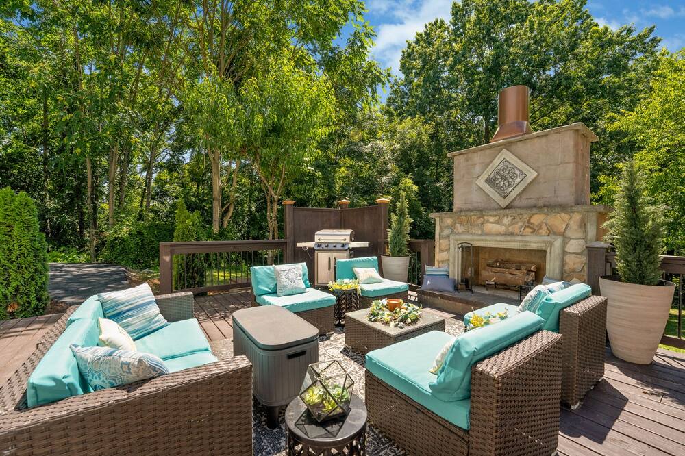 Photo of Patio Balcony in College Grove