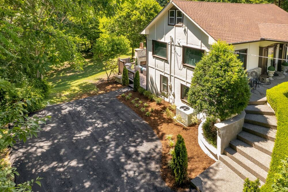 Photo of Outdoor in College Grove