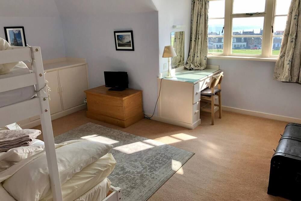 Photo of Bedroom in Earlsferry