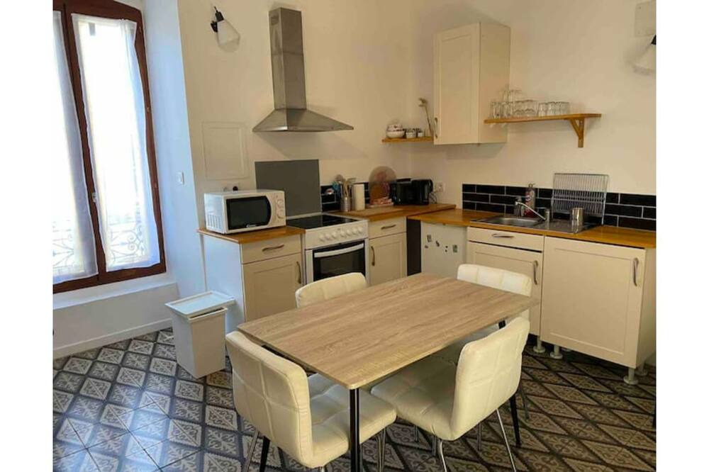 Photo of Kitchen in Saint-Thibery