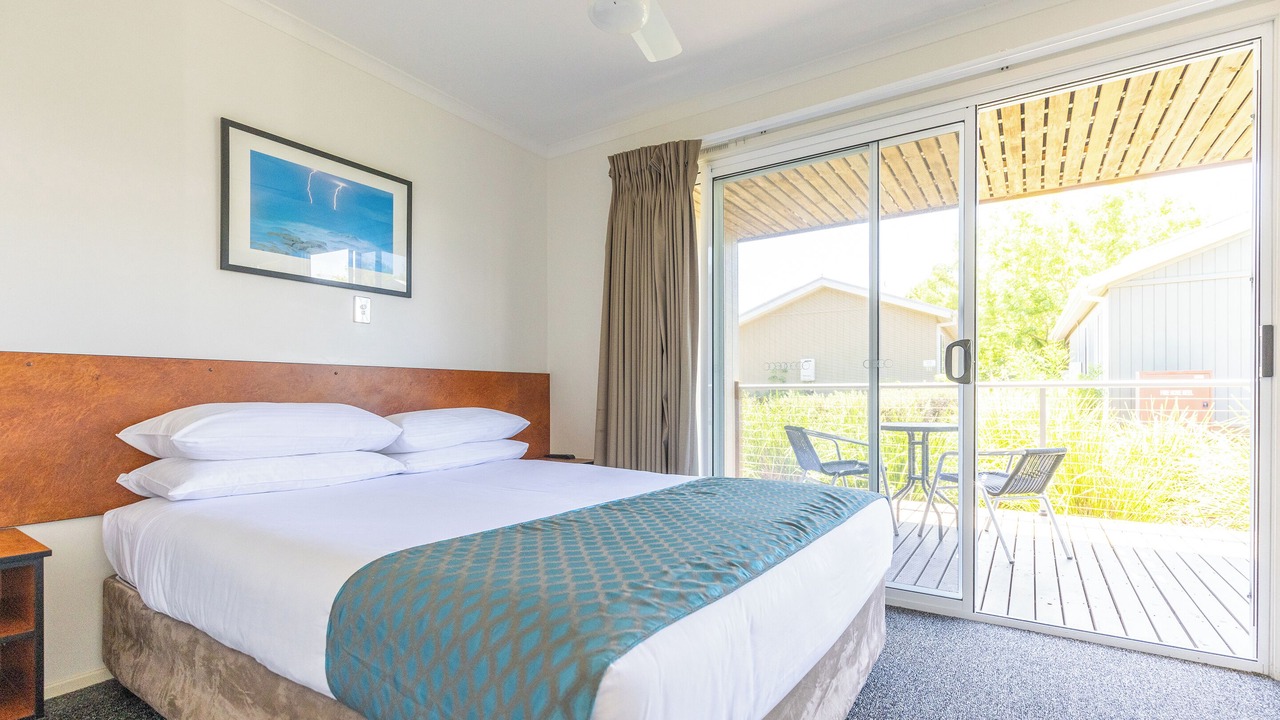 Photo of Others in Batehaven