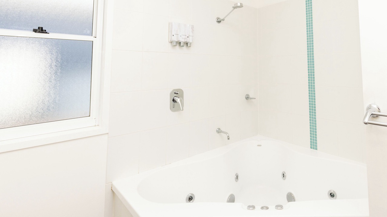 Photo of Bathroom in Batehaven