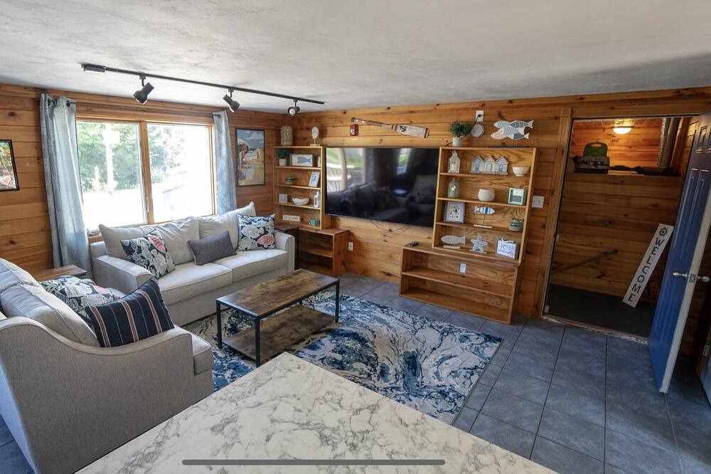 Photo of Livingroom in Wells