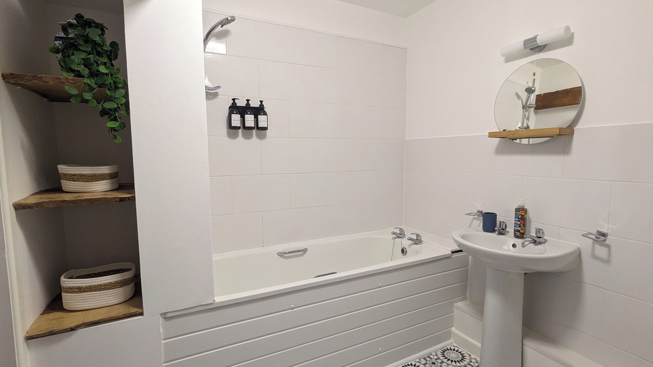 Photo of Bathroom in Abingdon