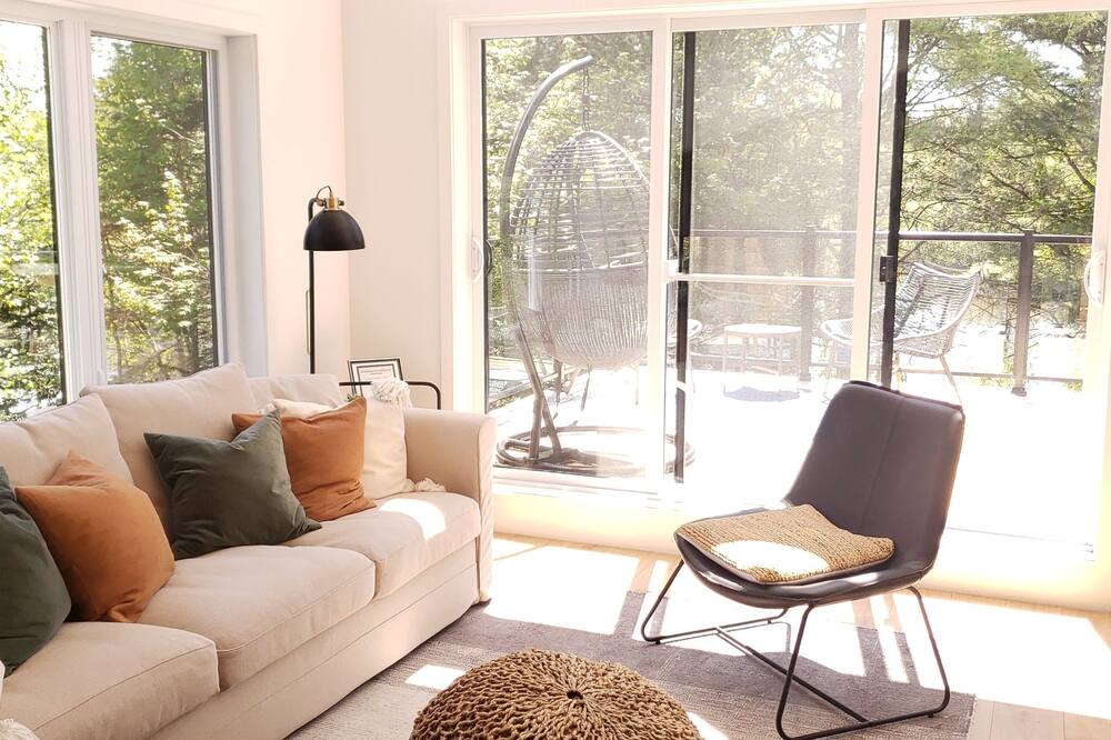 Photo of Livingroom in Saint-Alphonse-Rodriguez
