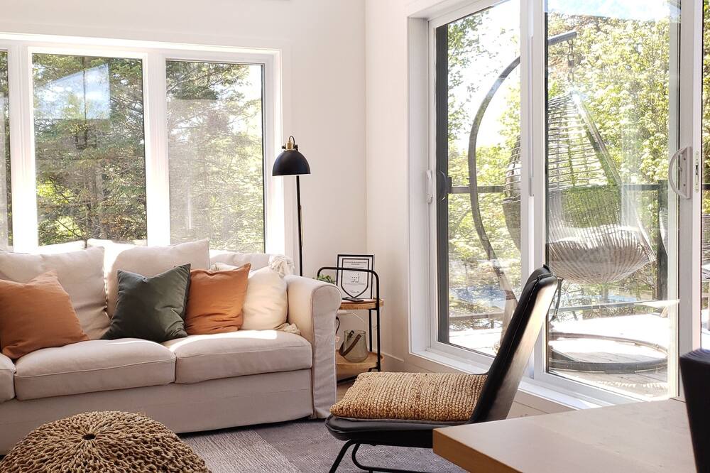 Photo of Livingroom in Saint-Alphonse-Rodriguez