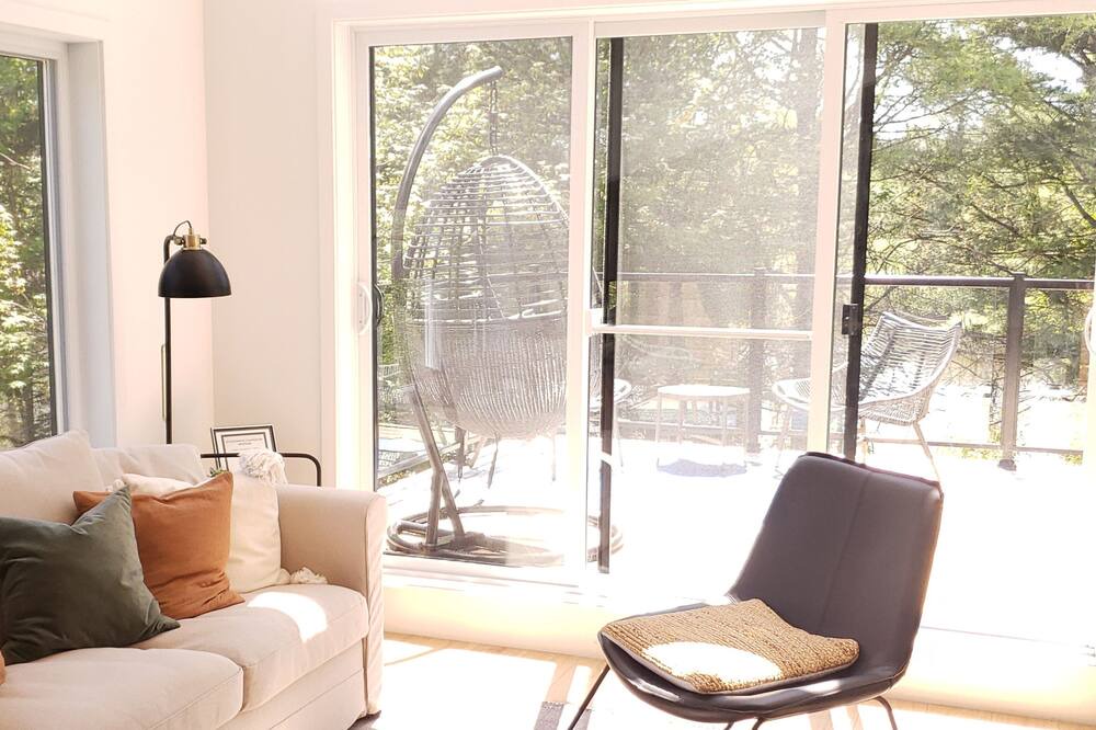 Photo of Livingroom in Saint-Alphonse-Rodriguez