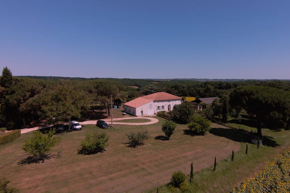 Photo of Others in Cuq