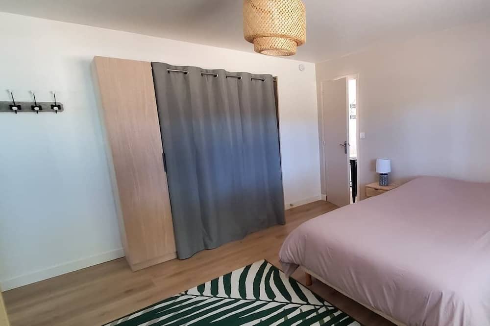 Photo of Bedroom in Cuq