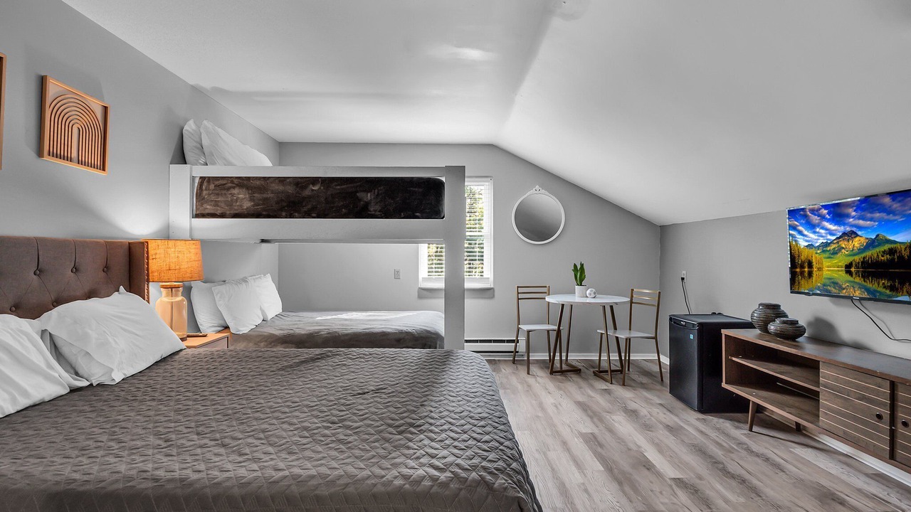 Photo of Bedroom in Ellicottville