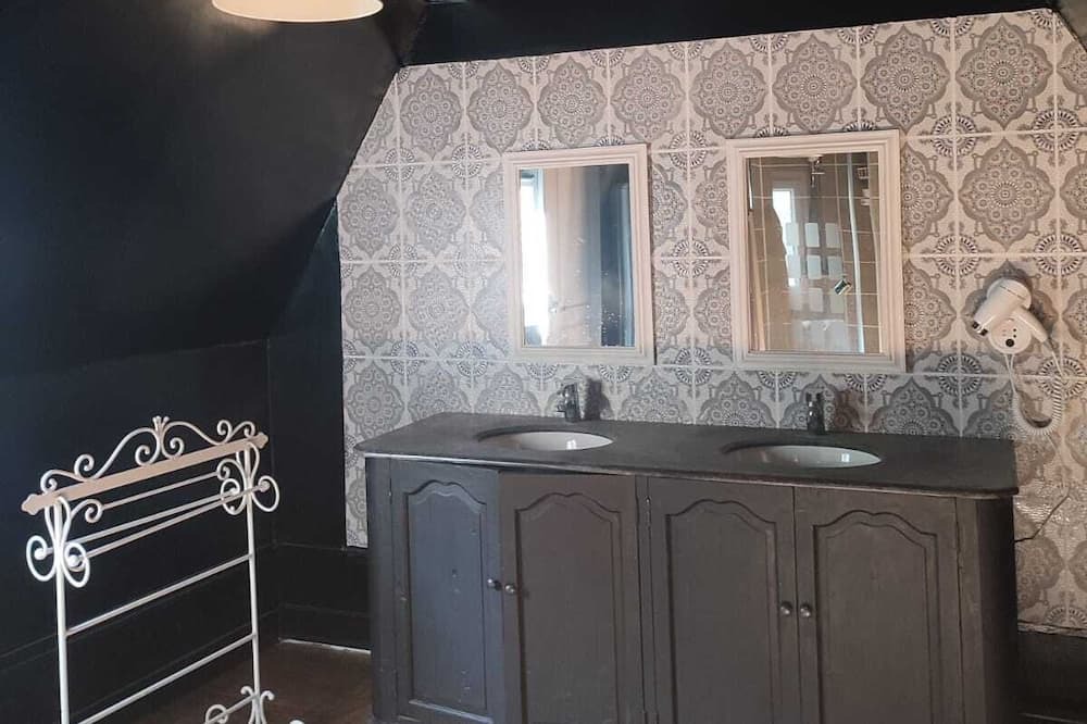 Photo of Bathroom in Bordeaux-Saint-Clair