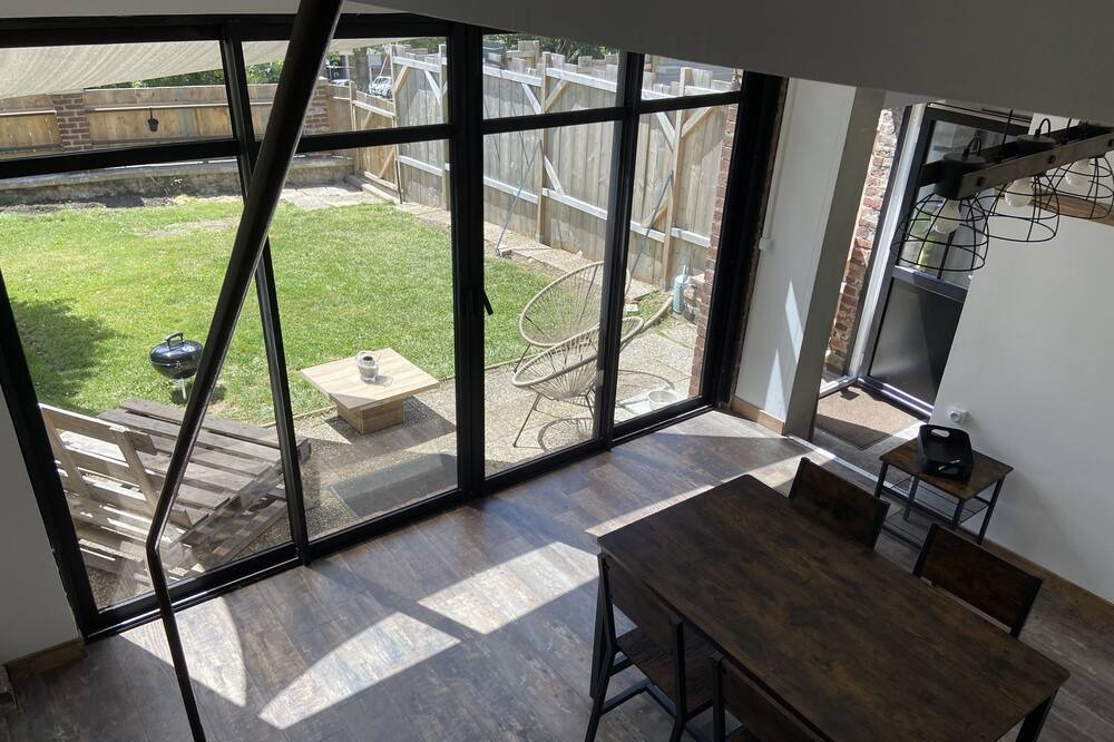 Photo of Patio Balcony in Lisieux