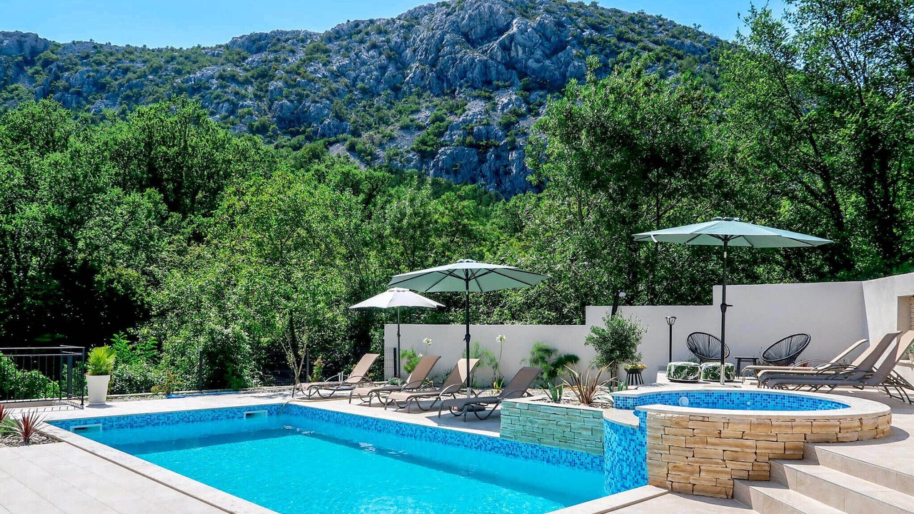 Photo of Outdoor in Drivenik
