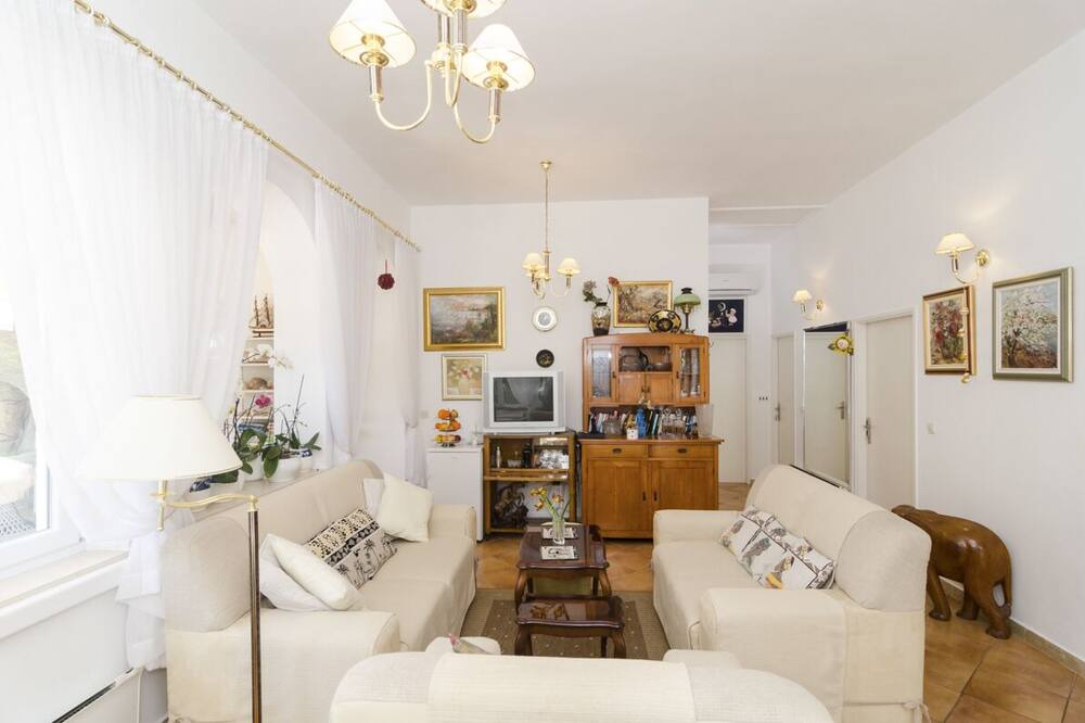 Photo of Livingroom in Srebreno