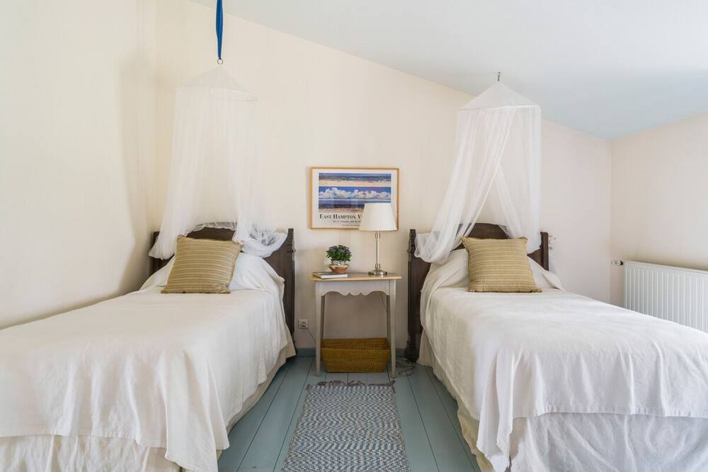 Photo of Bedroom in Montdurausse