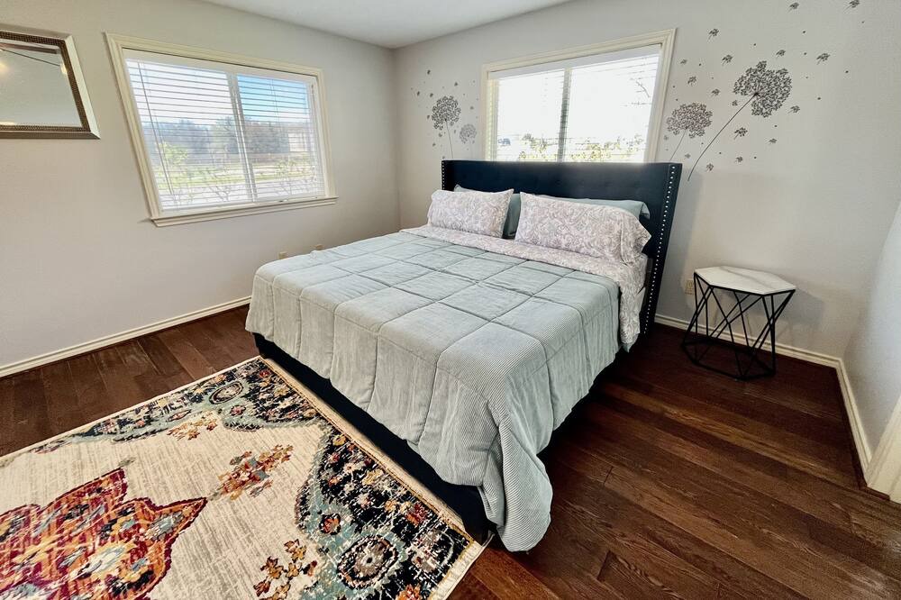 Photo of Bedroom in Bryan