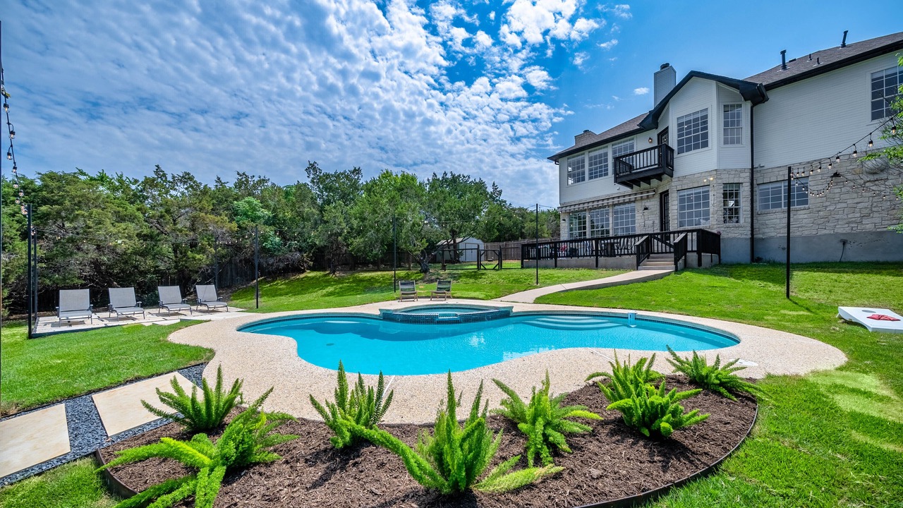 Photo of Outdoor in West Oak Hill