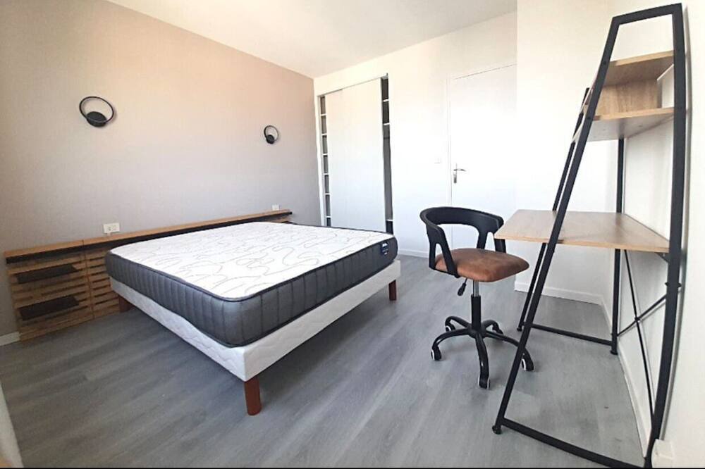 Photo of Bedroom in Lemasson